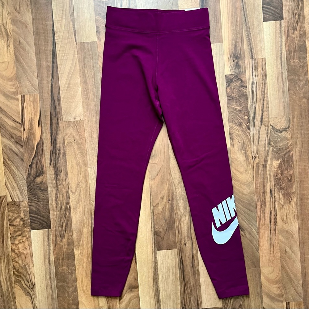 Nike high rise leggings size S